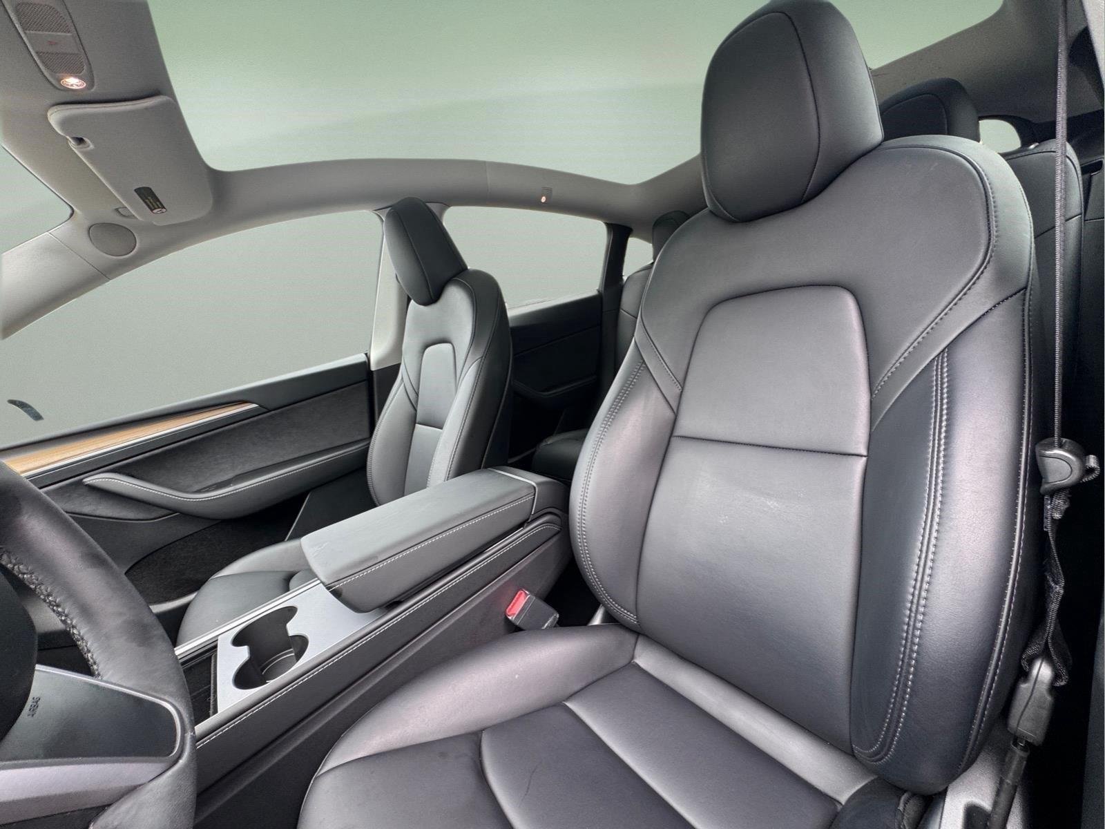 Used 2023  TESLA  image 21