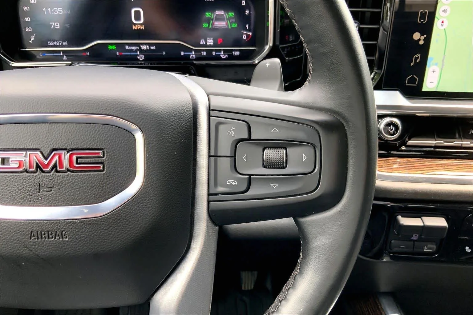 Used 2024 Summit White GMC Elevation image 25