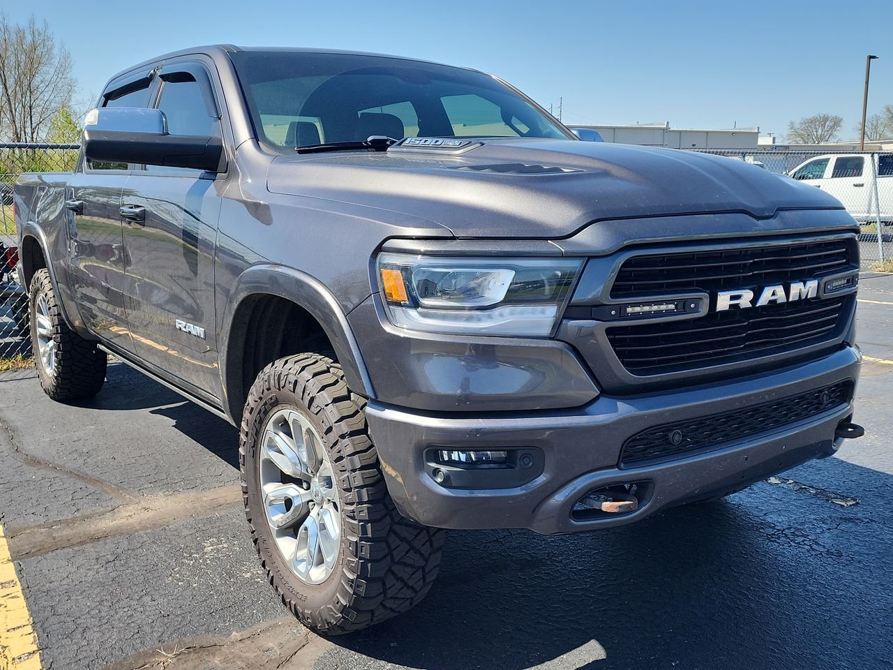 2020 RAM 1500 Laramie 4x4 Crew Cab 5'7's photo