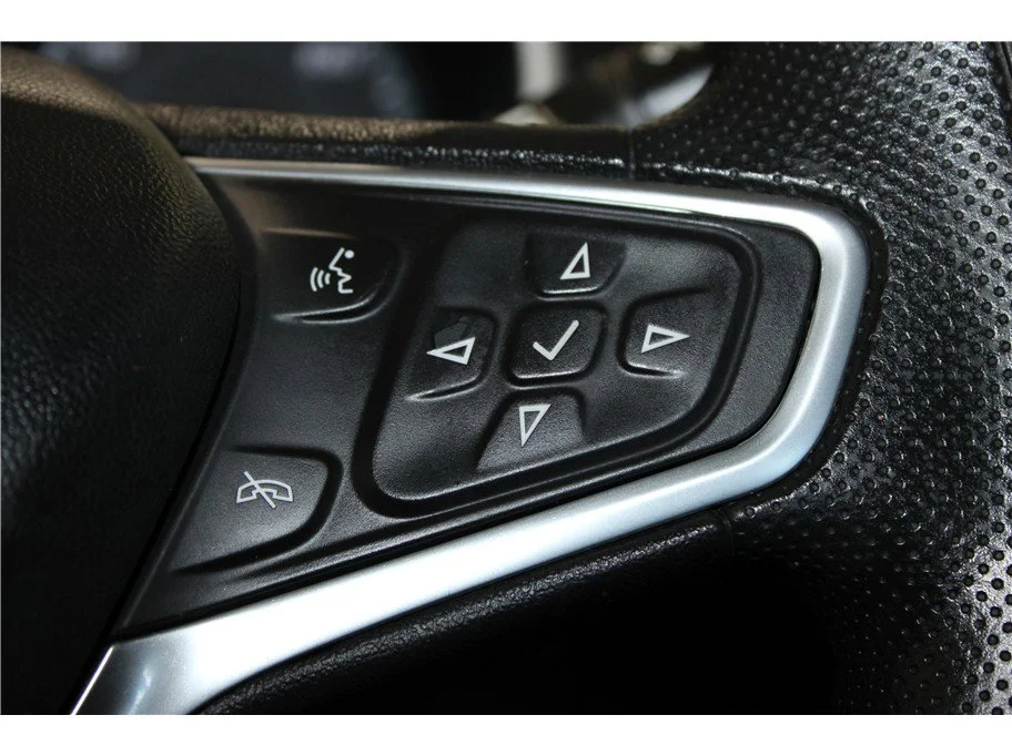 Used 2023 Summit White Chevrolet LT image 28