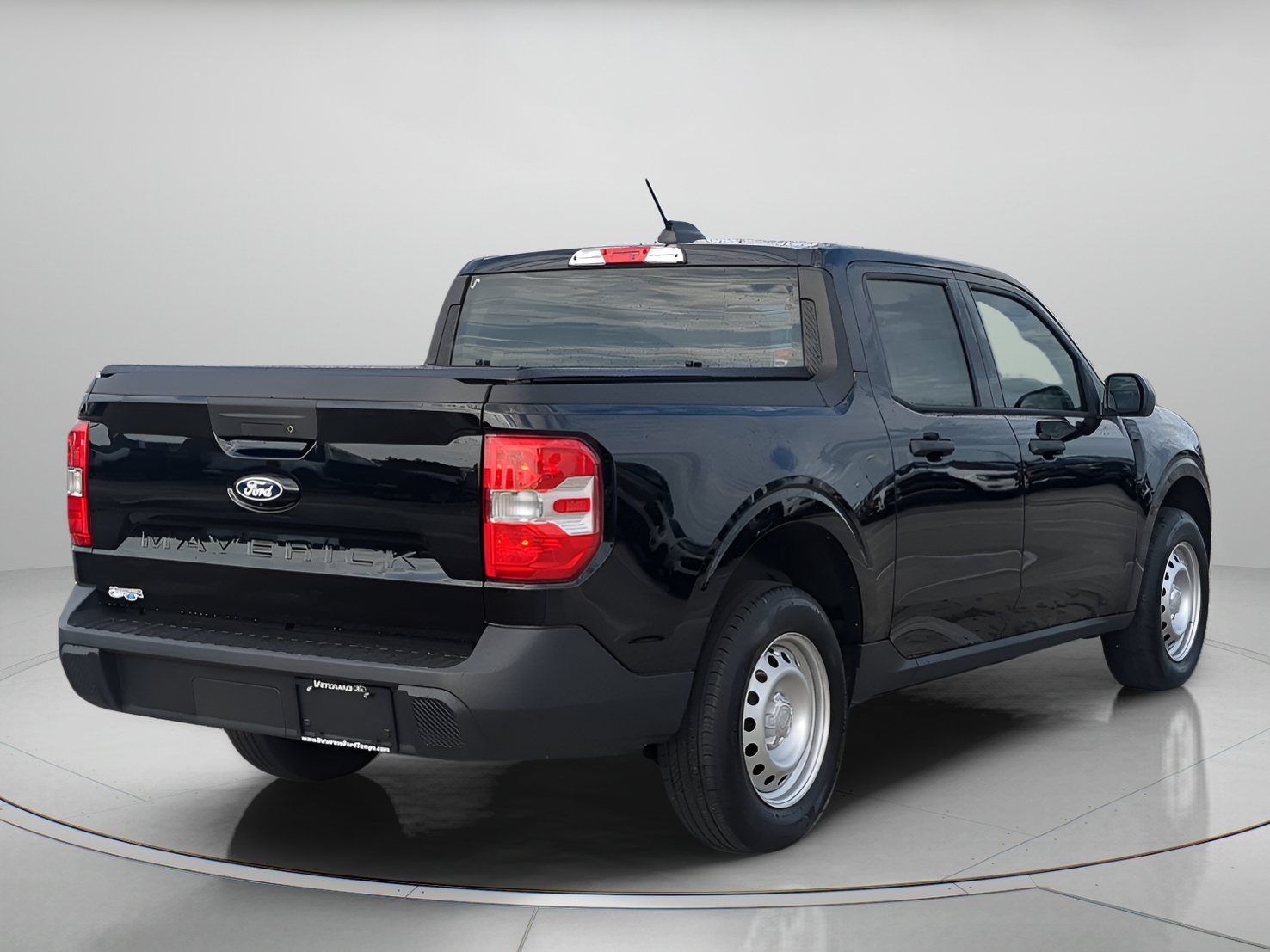 New 2026 Shadow Black Ford XL image 37