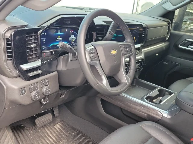 2025 Chevrolet Silverado 2500HD LTZ - Photo 21