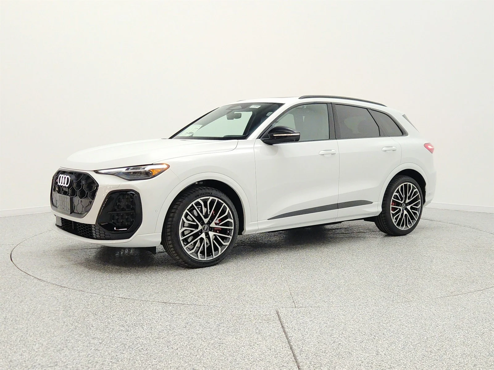 2026 Audi SQ5 Prestige quattro's photo