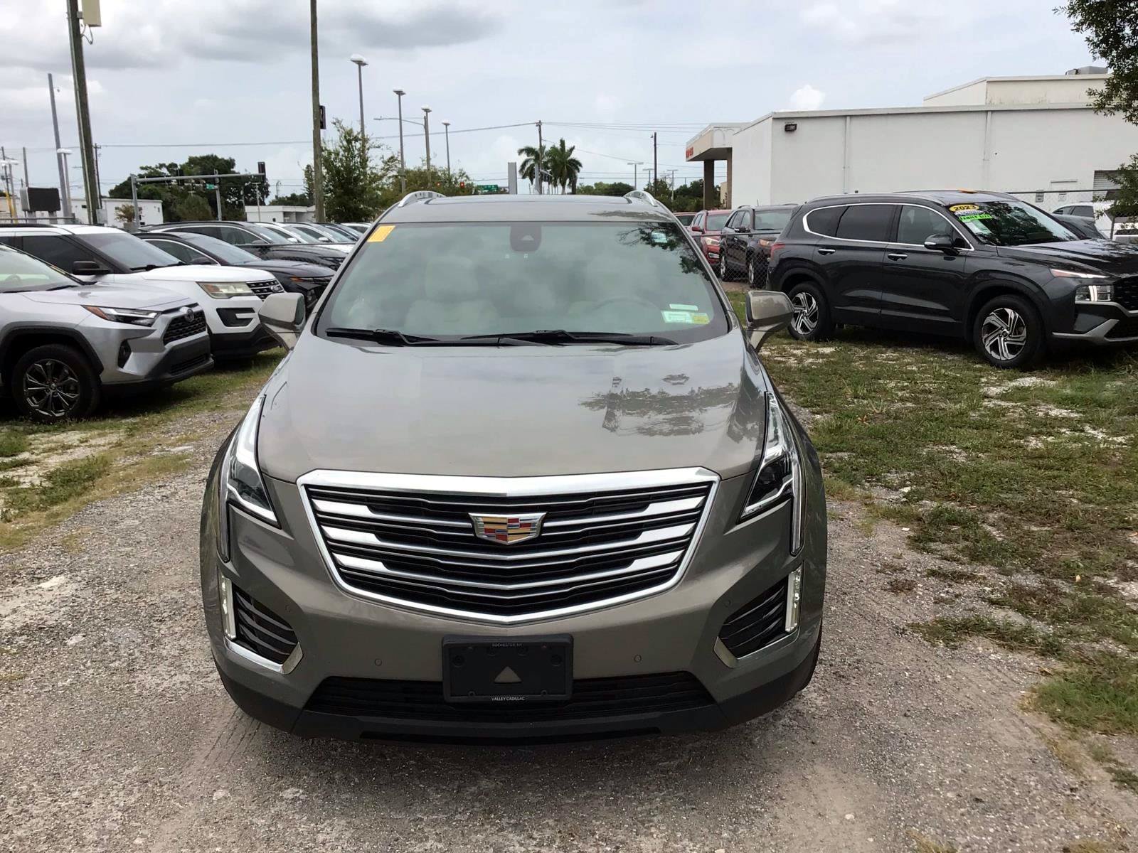 Used 2018 Bronze Dune Metallic CADILLAC Luxury image 2