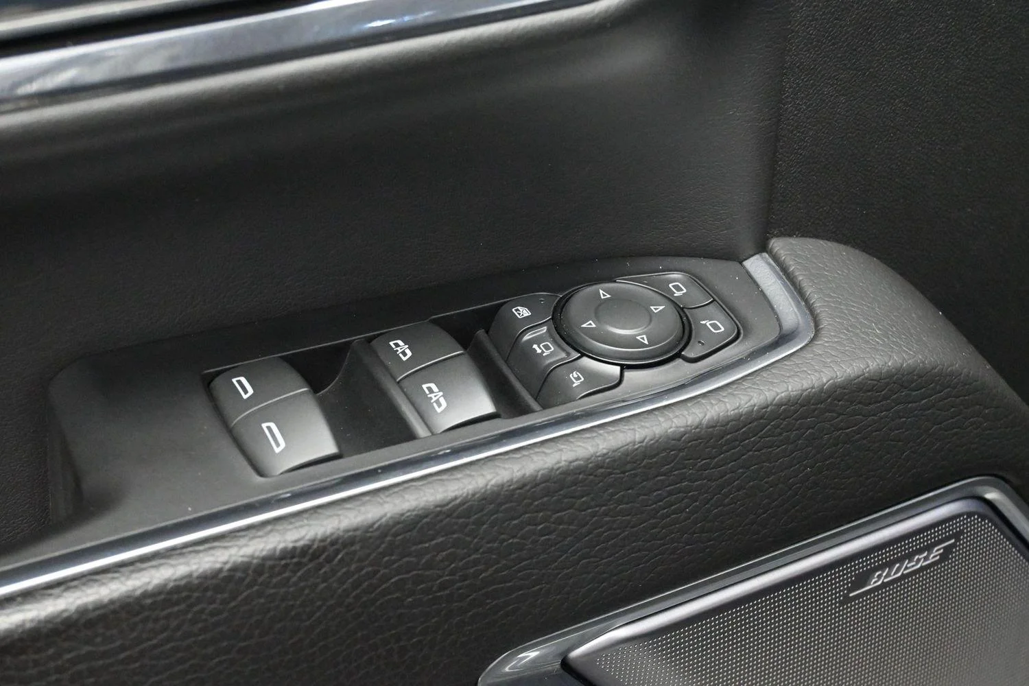 Used 2024 Onyx Black GMC Denali image 11