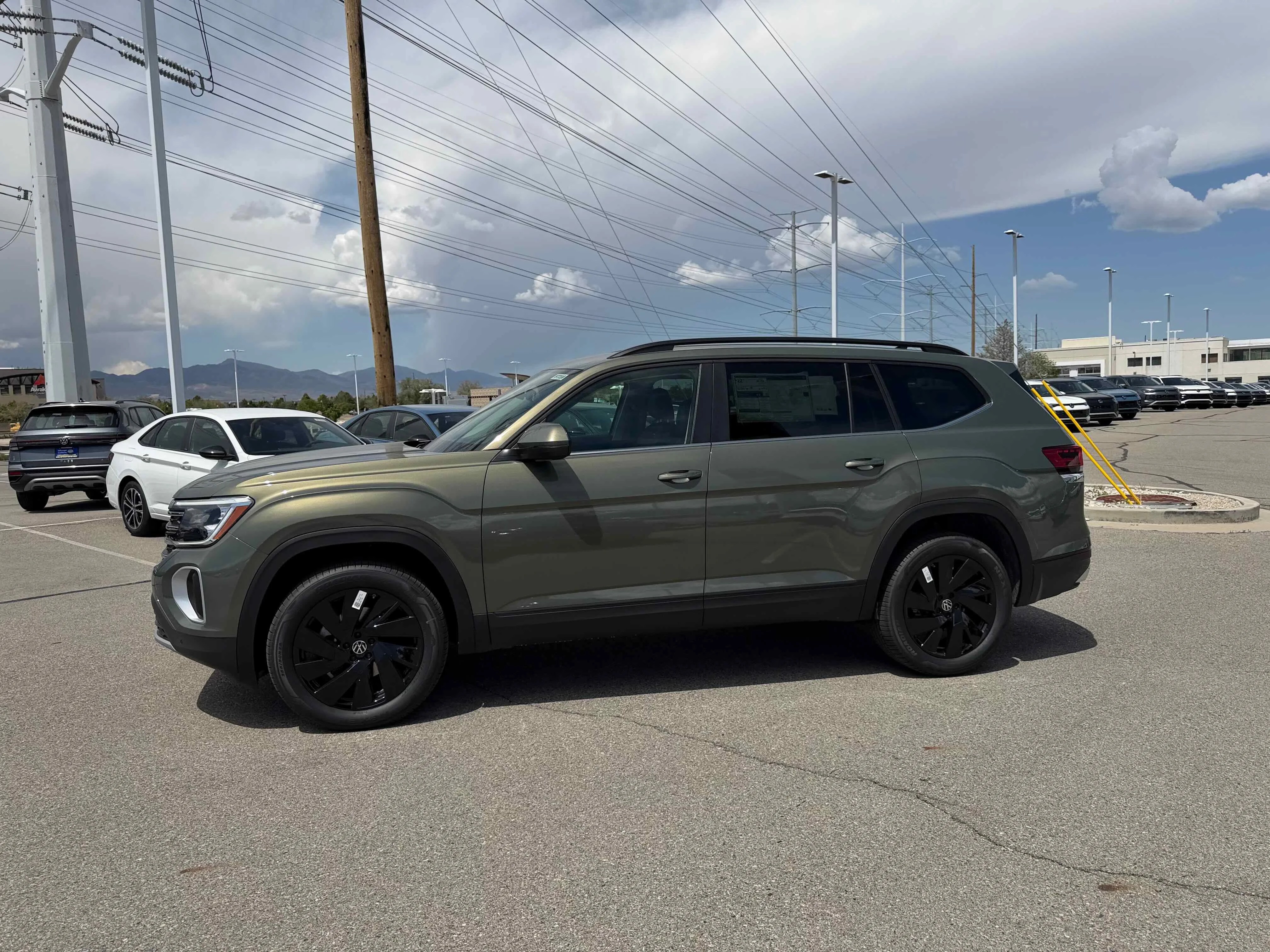New 2026 Green Volkswagen 2.0T SE w/Technology image 2