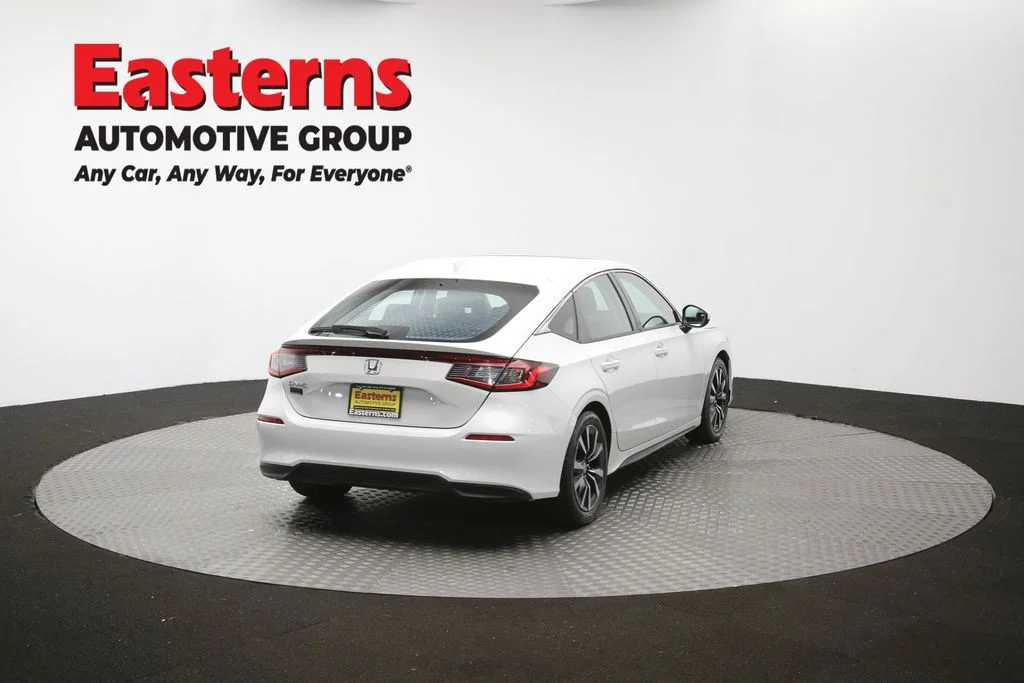 Used 2023 White Honda EX-L image 40