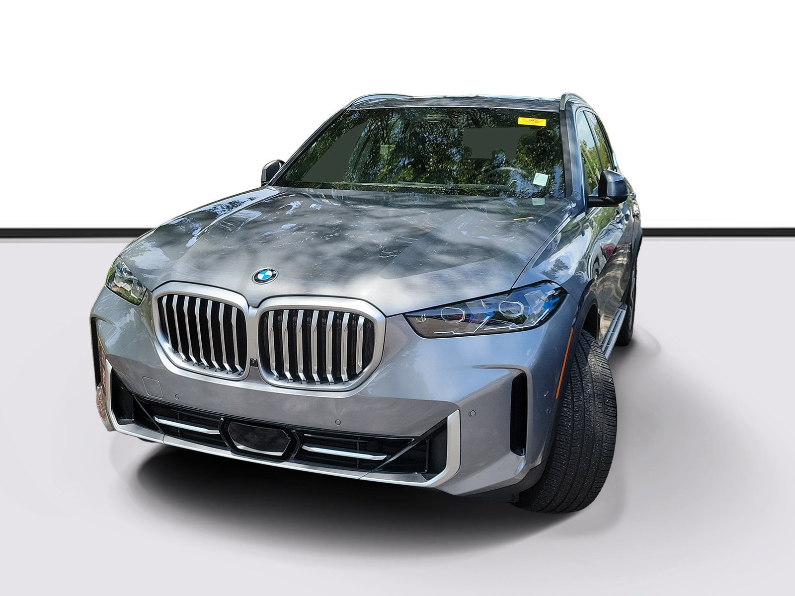 Certified Used 2025 Skyscraper Grey Metallic BMW sDrive40i image 3