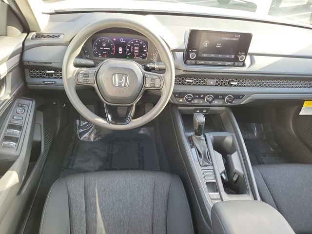 2025 Honda Accord SE - Photo 15