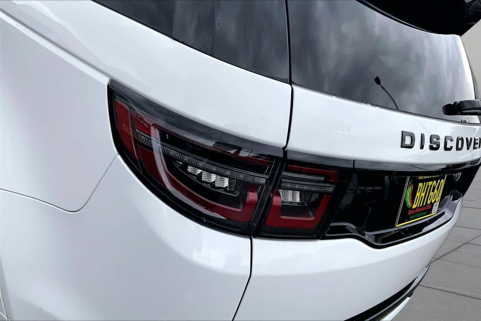 Used 2021 Fuji White Land Rover S R-Dynamic image 27