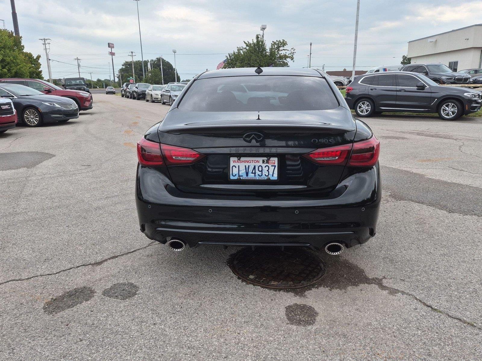 Used 2023 Midnight Black INFINITI RED SPORT 400 image 4