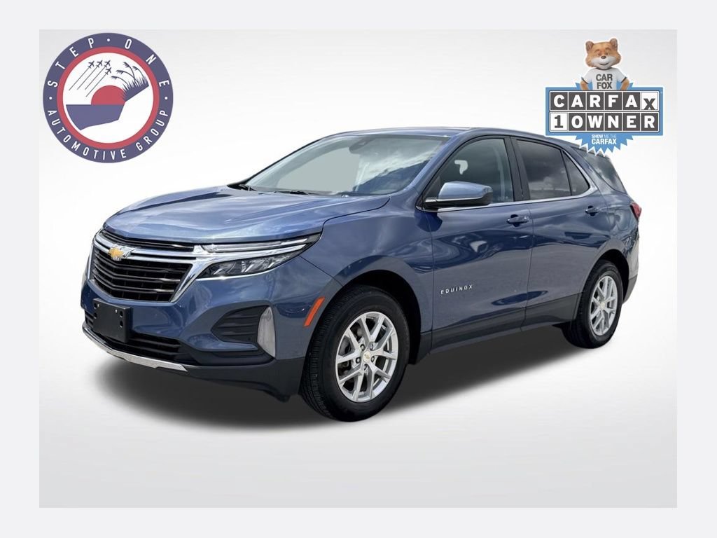Used 2024 Lakeshore Blue Metallic Chevrolet LT image 1