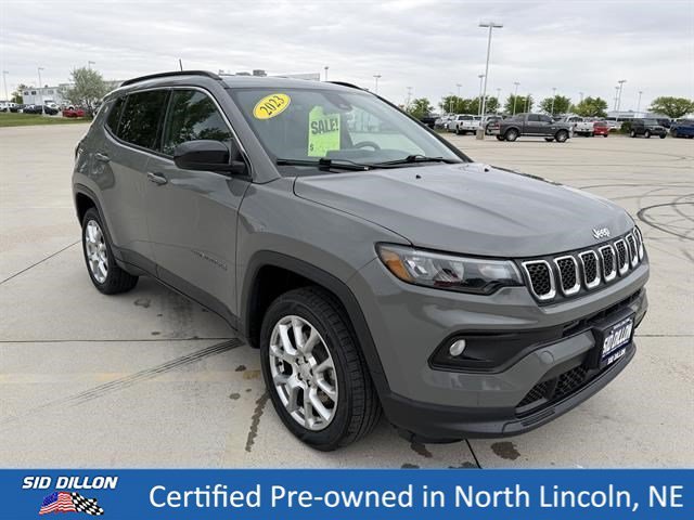 Used 2023 Sting-Gray Clearcoat Jeep Latitude Lux image 6