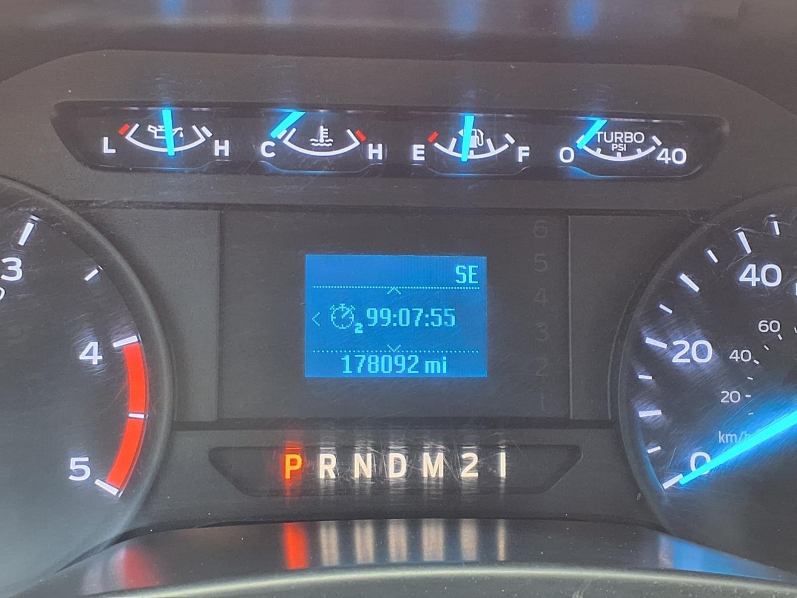 Used 2017  Ford XL image 27