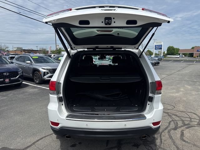 Used 2014 White Jeep Limited image 15