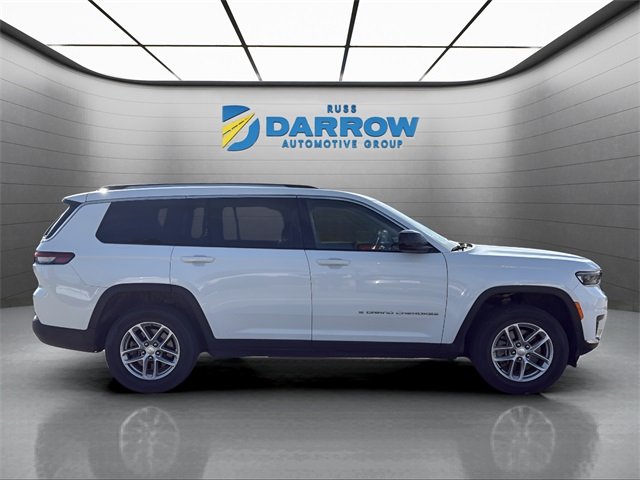 2023 Jeep Grand Cherokee Laredo photo 3