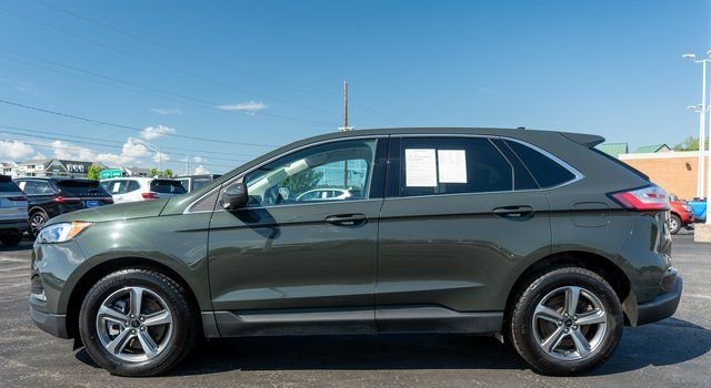 Used 2023 Green Ford SEL image 9