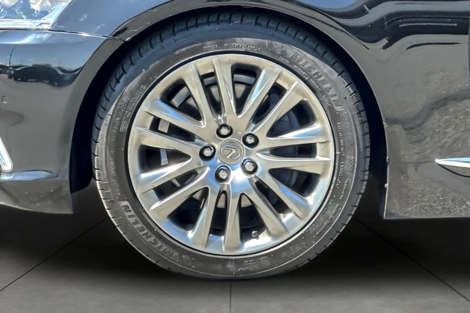 Used 2016 BLACK Lexus  image 25