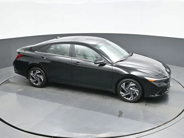 New 2026 Black Hyundai Limited image 15