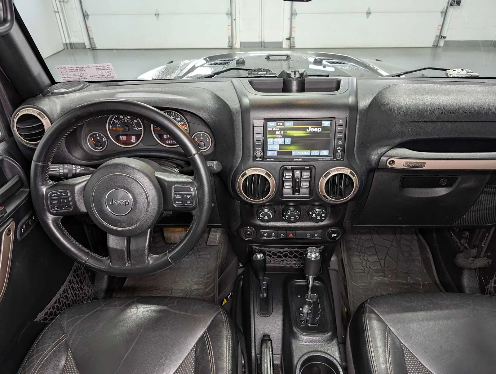 Used 2016 Granite Crystal Metallic Clearcoat Jeep 75th Anniversary image 16