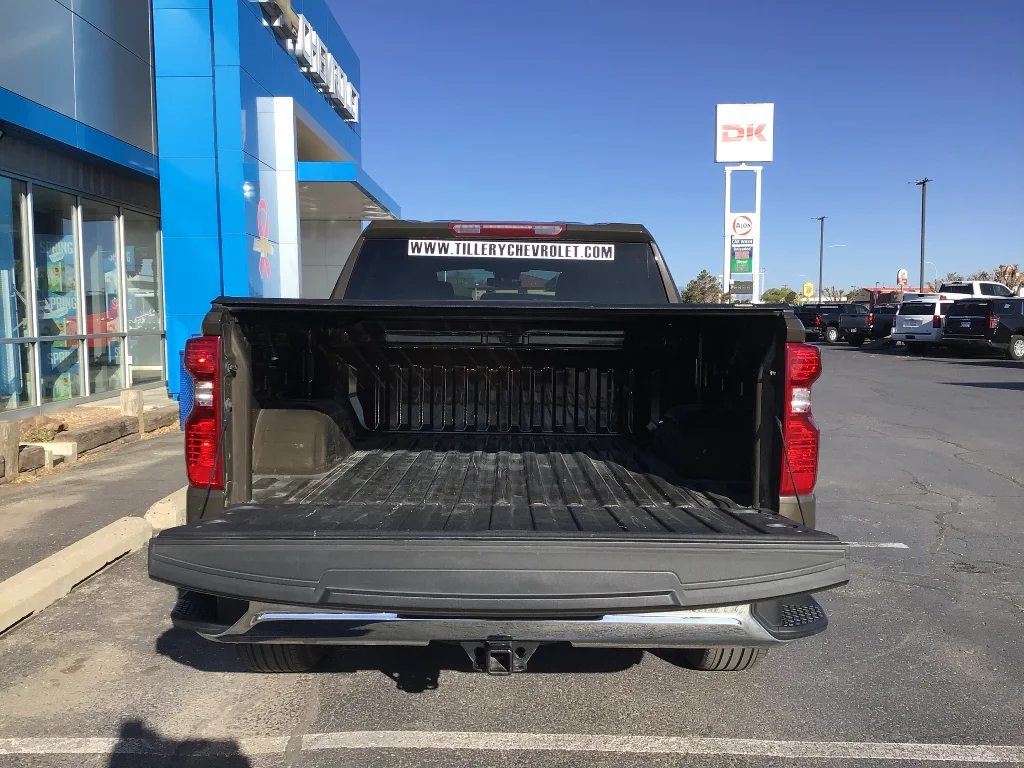 Used 2023 Harvest Bronze Metallic Chevrolet LT (2FL) image 6