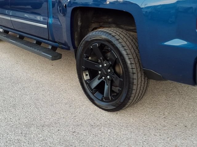 Used 2017 DEEP OCEAN BLUE METALLIC Chevrolet LTZ image 22