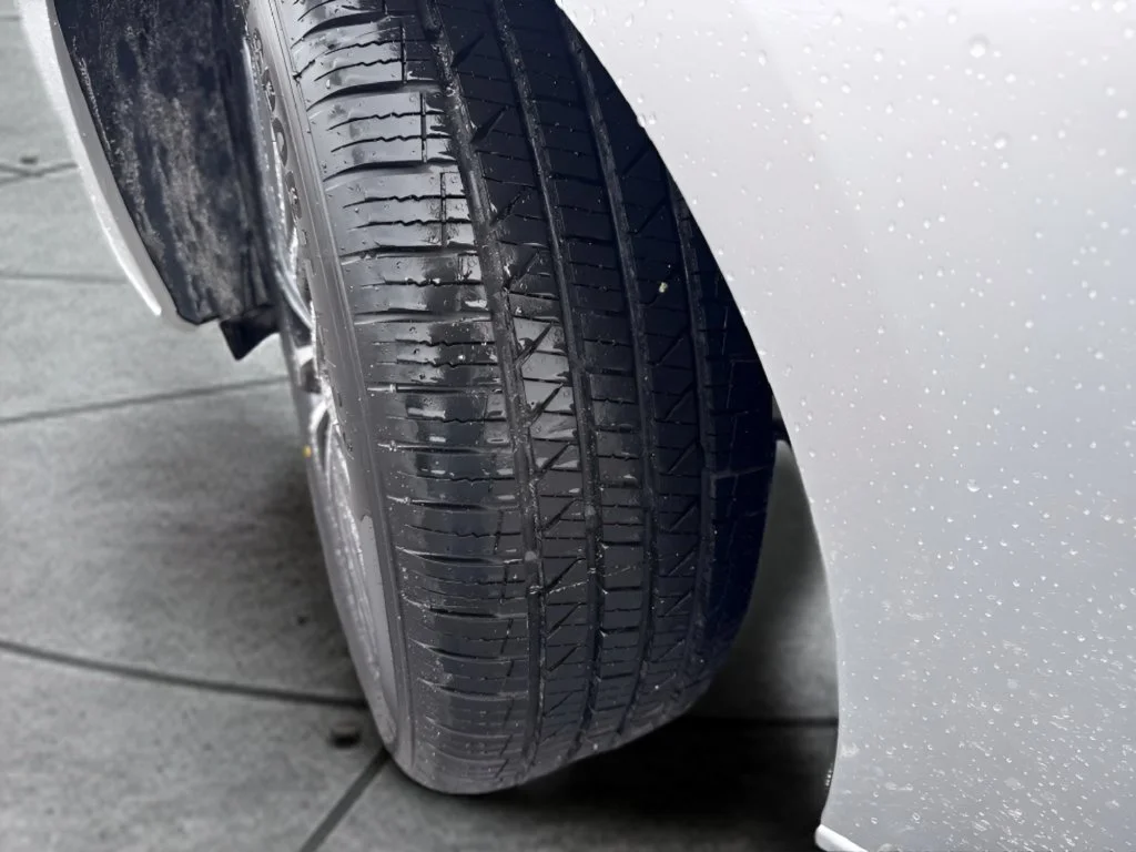 Used 2025 Silver Nissan 2.5 SV image 26