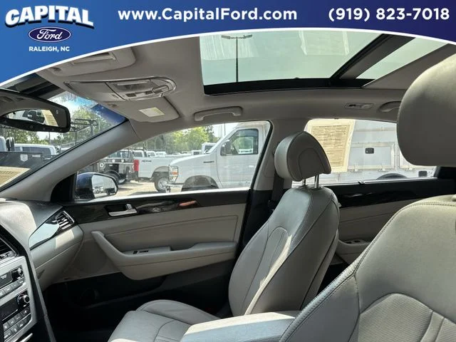 Used 2016 Blue Hyundai Limited image 22