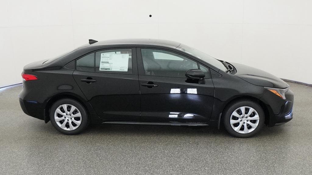 New 2026 Midnight Black Metallic Toyota LE image 14