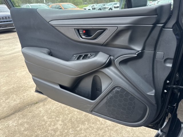 Used 2020 Crystal Black Silica Subaru BASE image 14