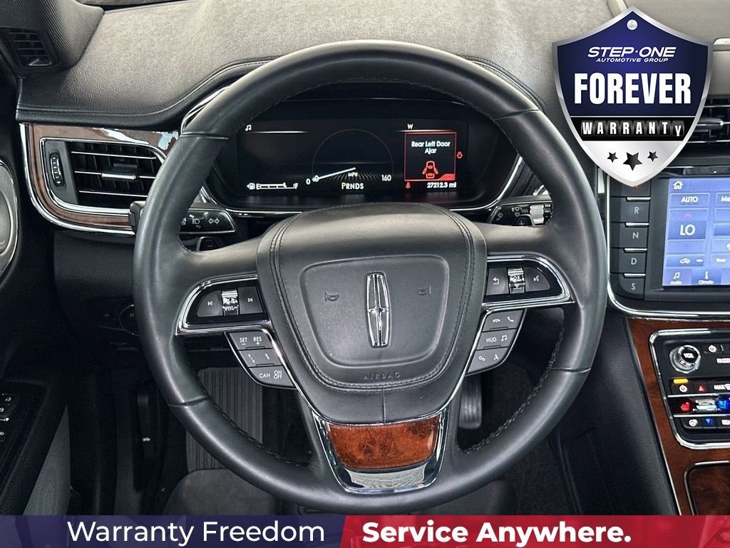 Used 2020 Silver Lincoln Reserve image 16