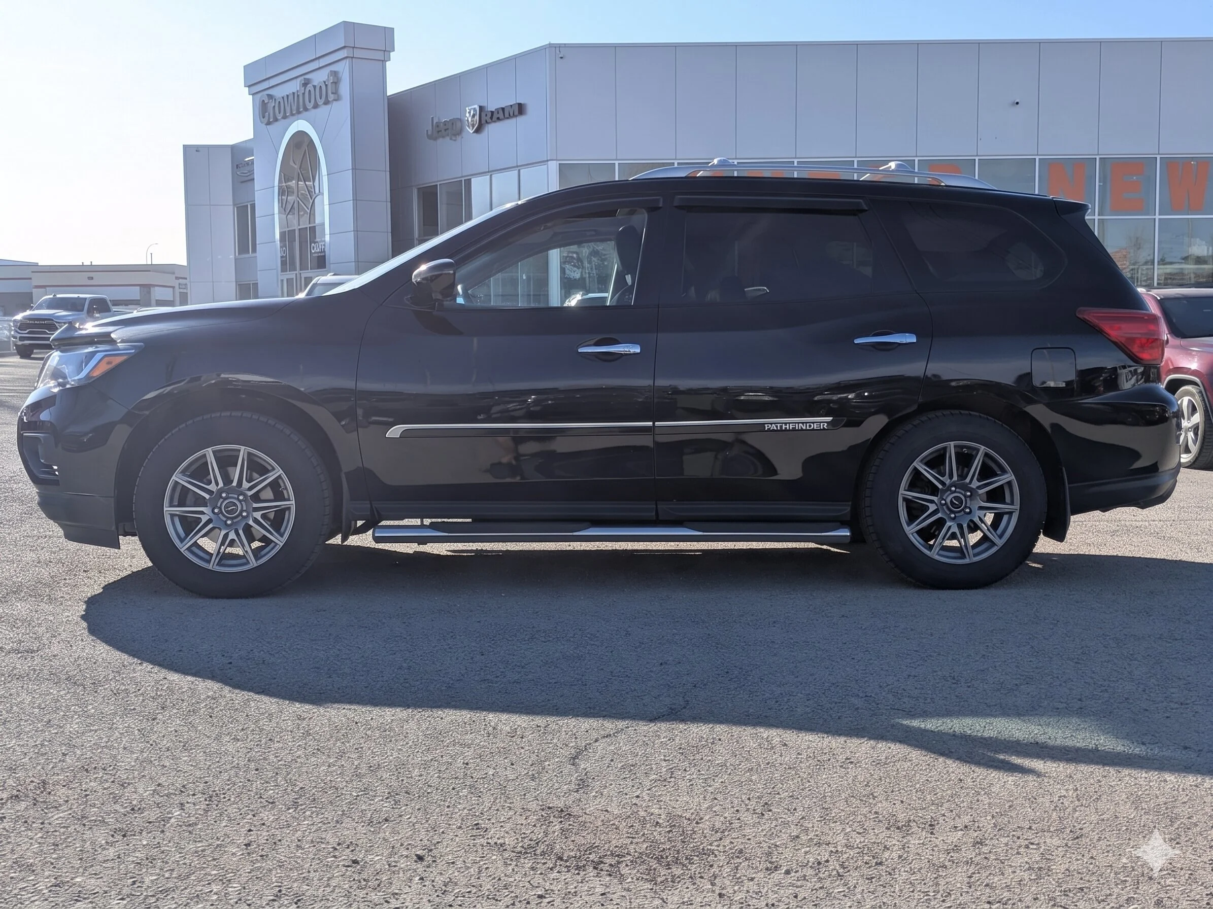 Used 2019 Black Nissan SL Premium - Leather - Sunroof - 360 Camera - 2 Sets Wheels & Tires & Much More image 5