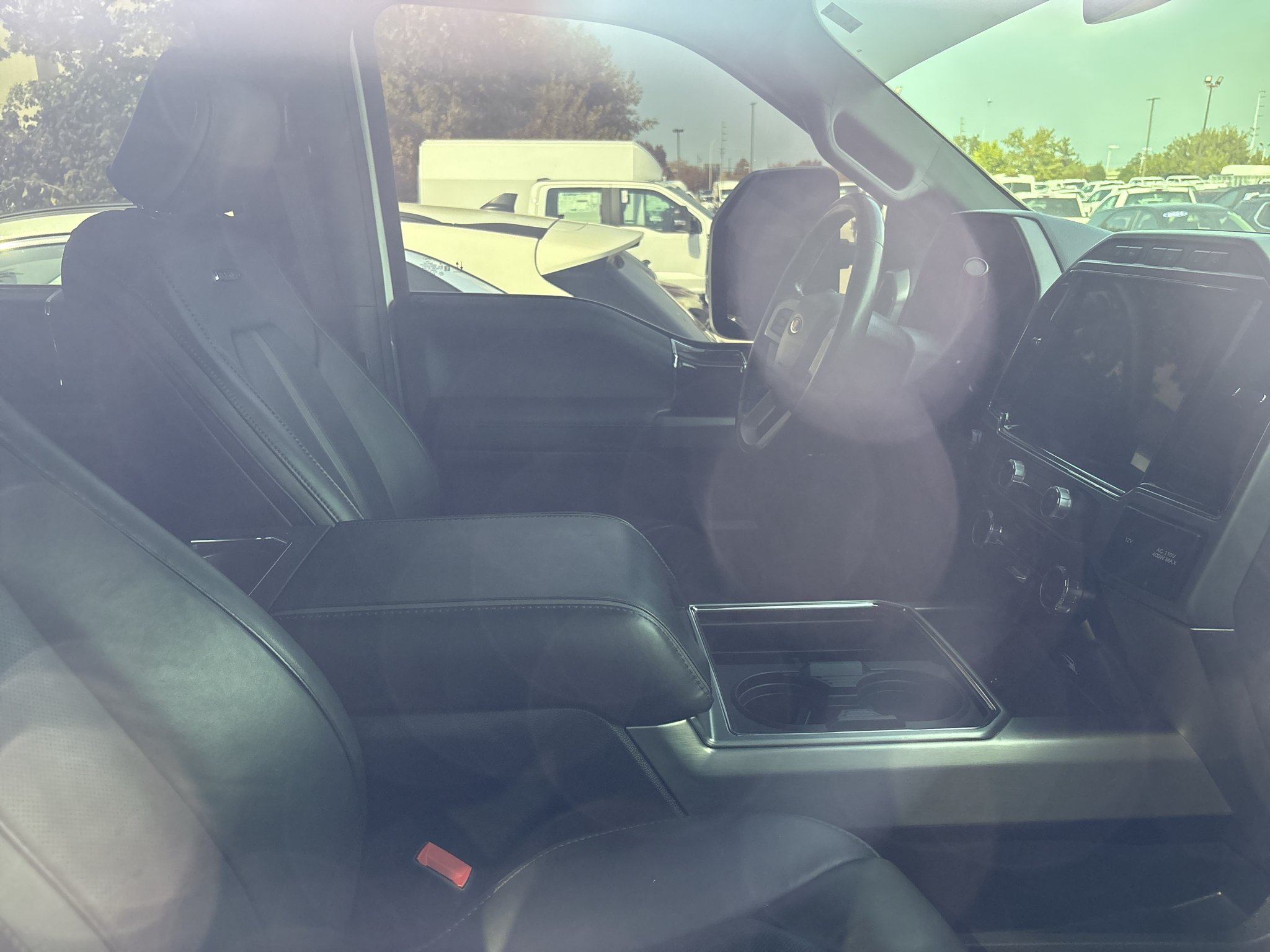 Used 2022 Star White Metallic Tri-Coat Ford Platinum image 6