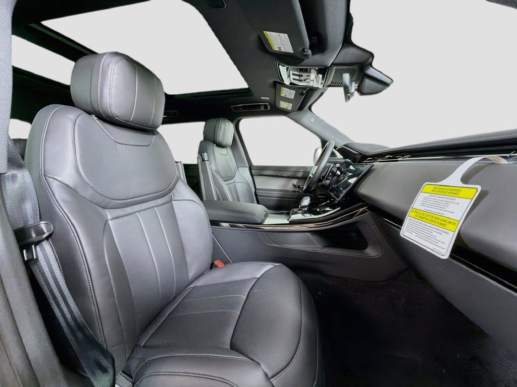 New 2027 Borasco Grey Land Rover  SE P360 image 30