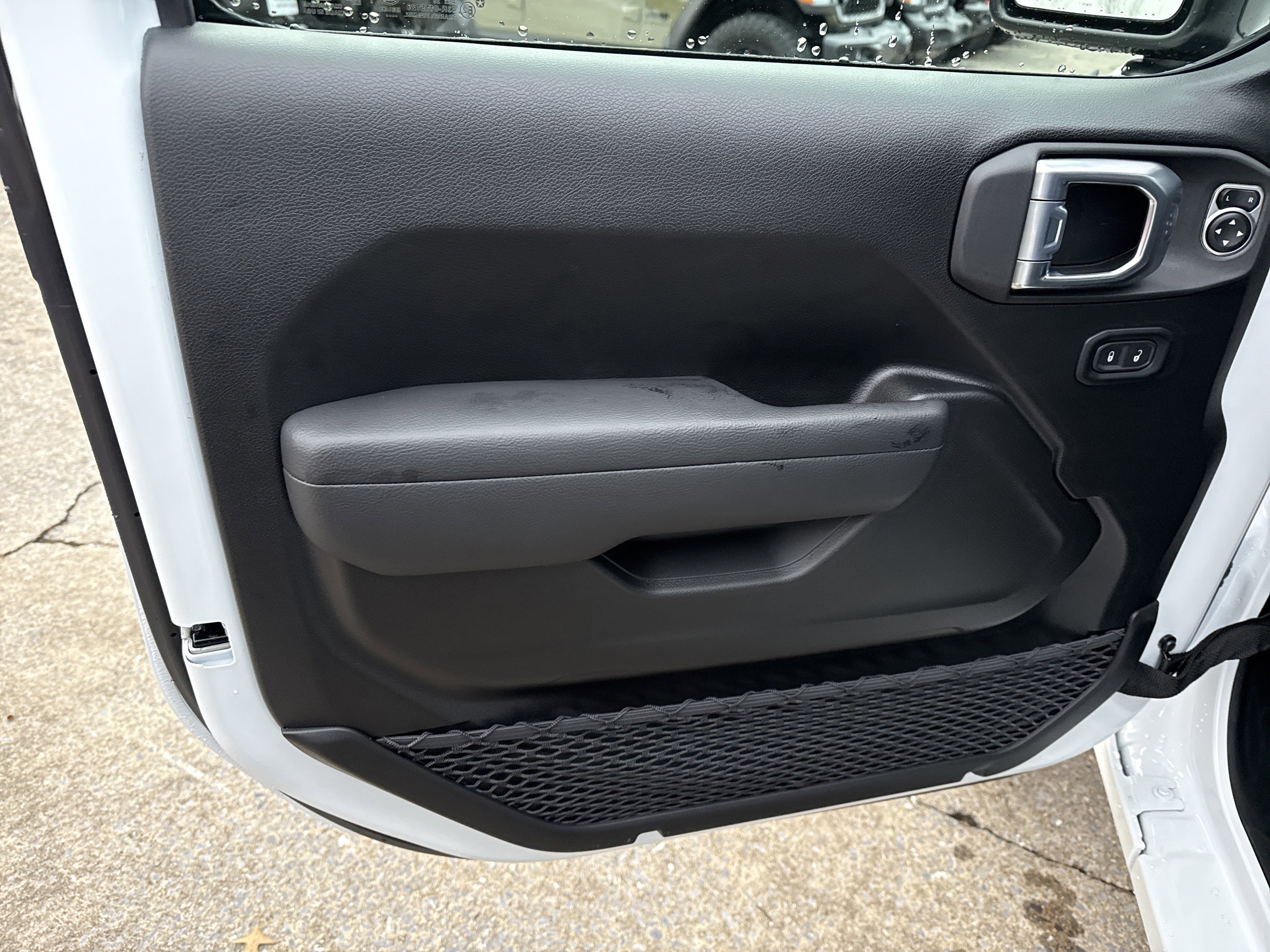 New 2026 Bright White Clearcoat Jeep Sport S image 10
