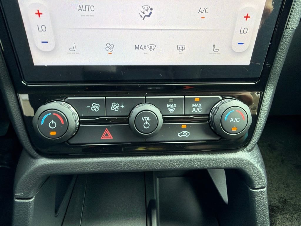 New 2026 Carbonized Gray Metallic Ford XLT image 33