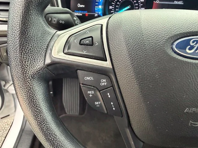 Used 2020 White Ford SE image 21