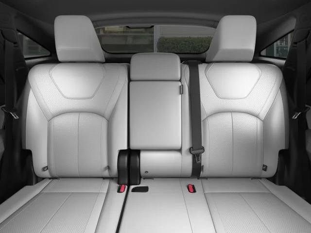 New 2027 2T RAD WHT INFINITI Sport AWD image 8