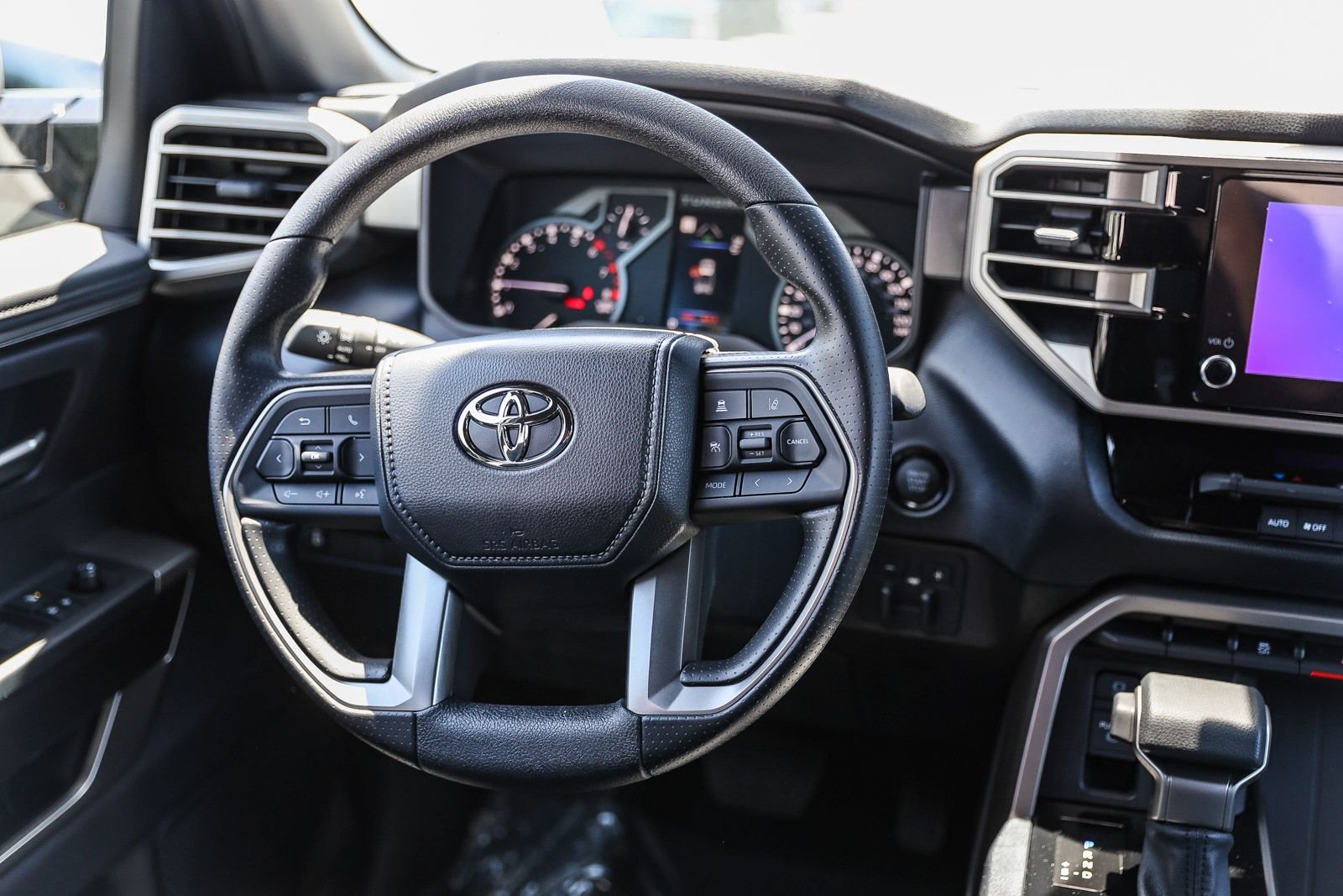 2026 Toyota Tundra SR5 - Photo 15