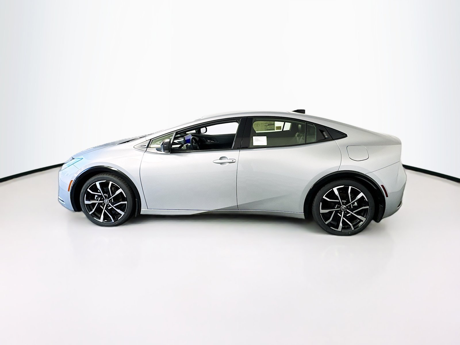 Used 2025 Gray Toyota XSE image 3