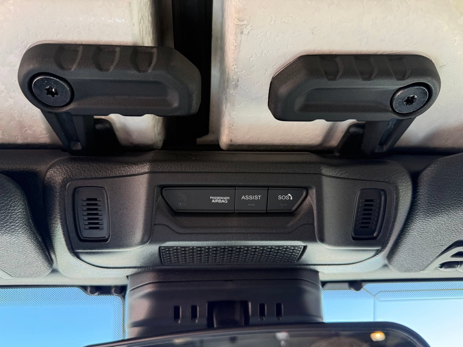 2025 Jeep Wrangler 4-Door Rubicon - Photo 19