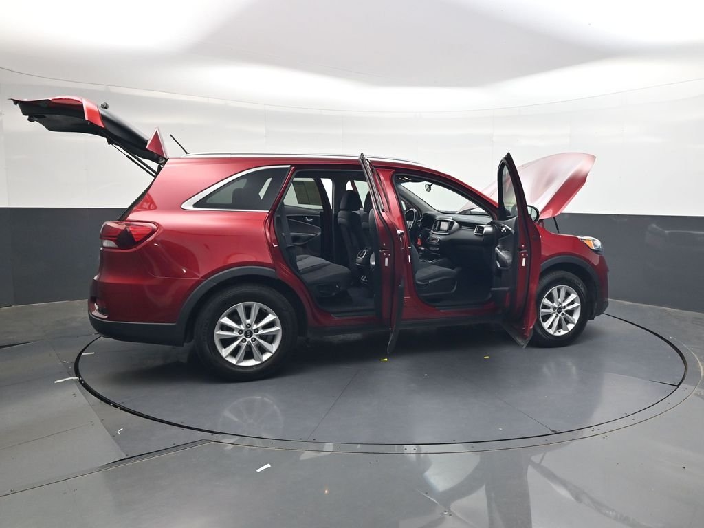 Used 2020 Red Kia LX image 39
