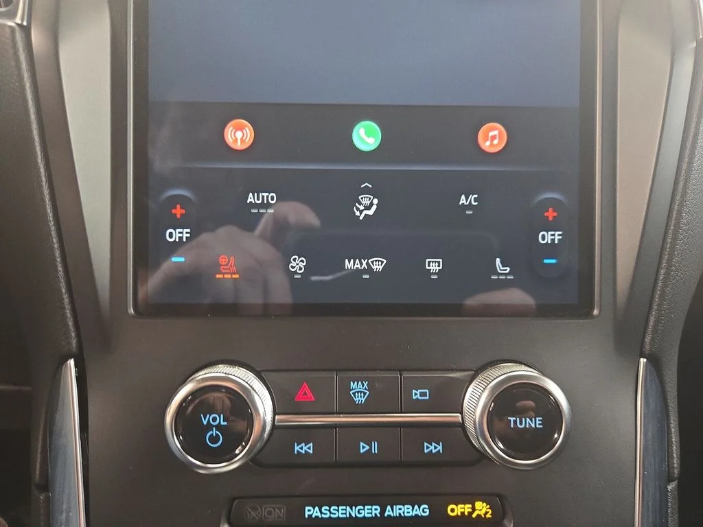 2024 Ford Edge Titanium - Photo 16