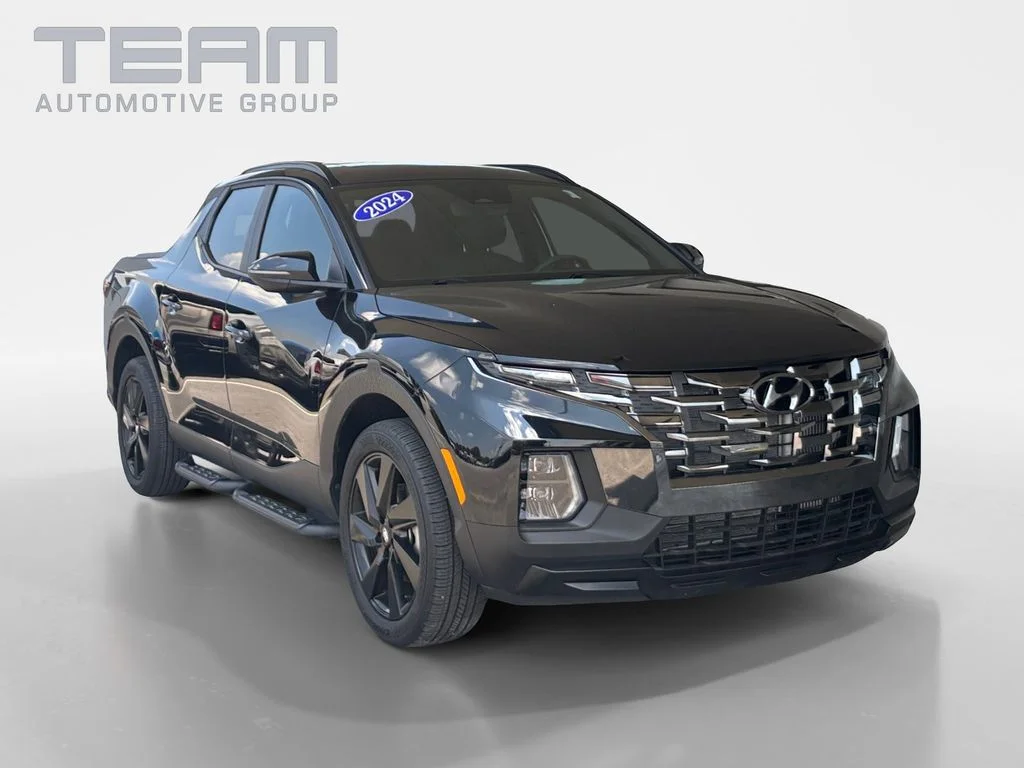 Used 2024 Black Hyundai NIGHT image 1