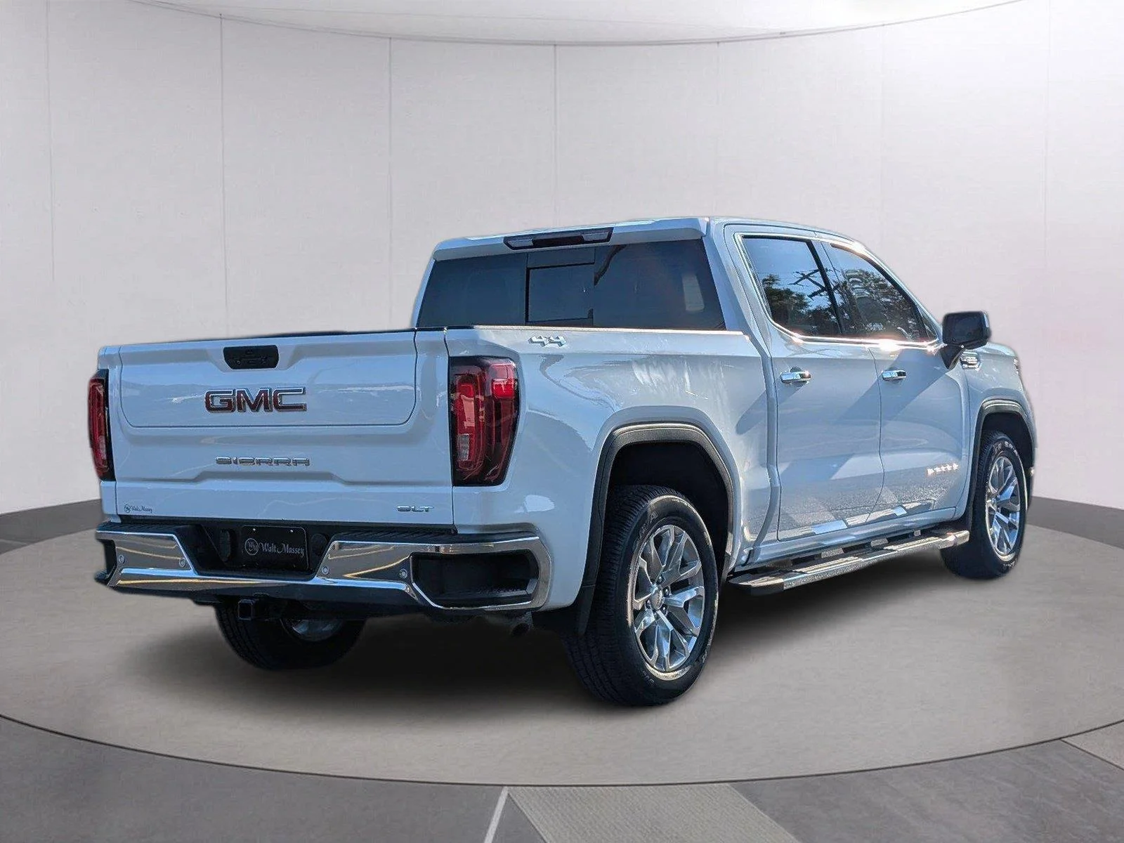 Used 2022 Summit White GMC SLT image 7