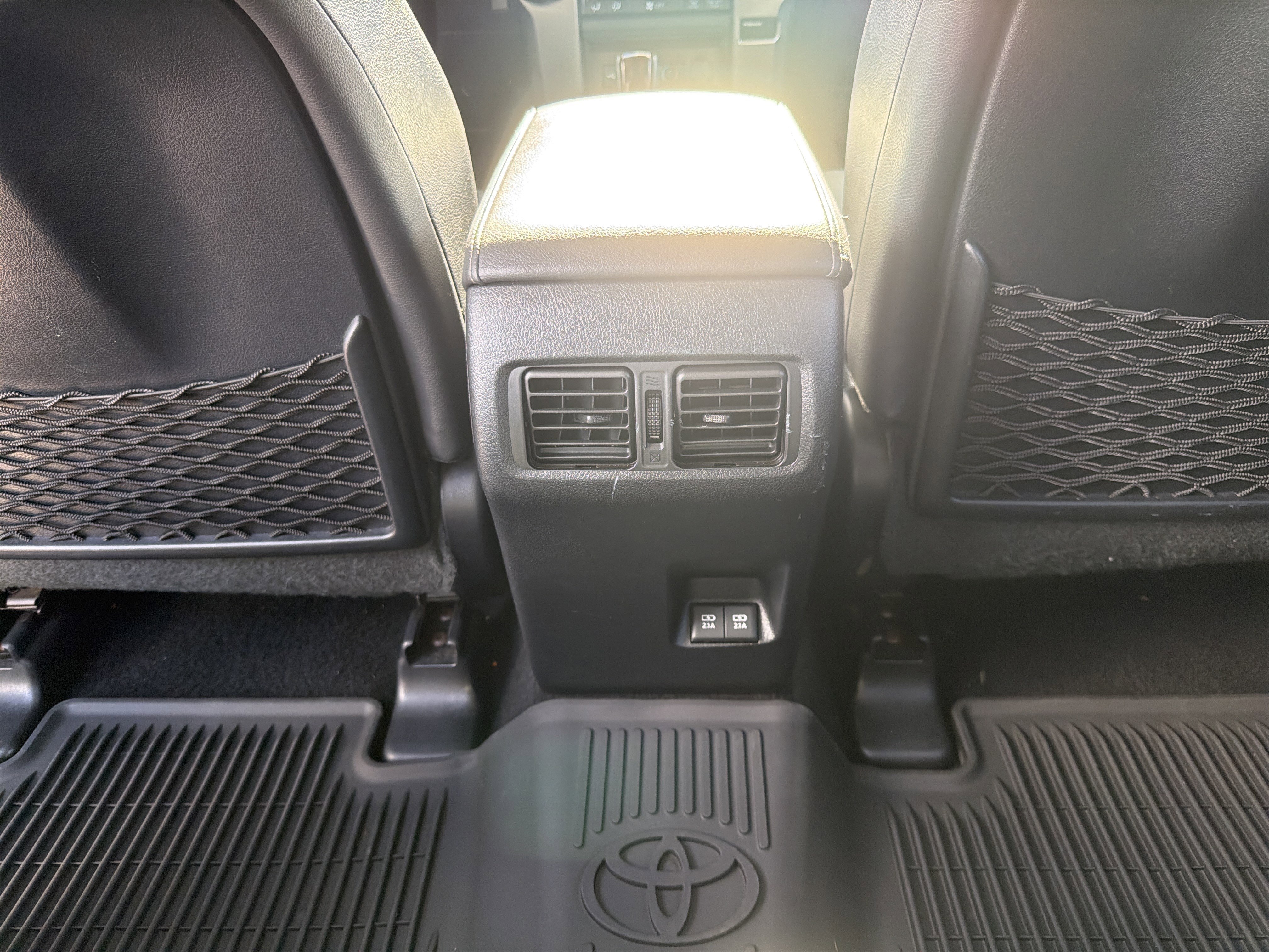 2022 Toyota 4Runner Limited - Photo 36