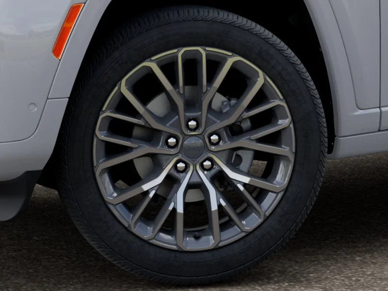 New 2026 Bright White Clear-Coat Exterior Paint Jeep Summit image 4