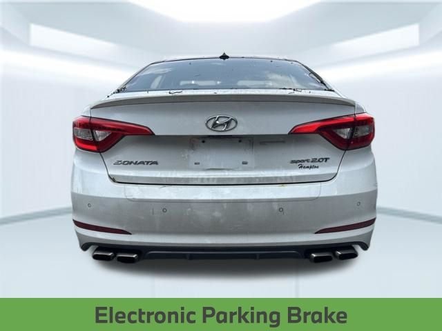 Used 2015 White Hyundai Sport 2.0T image 8