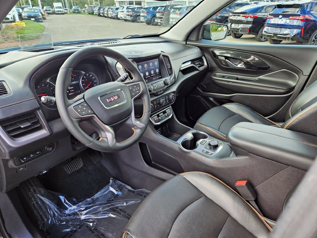 2024 GMC Terrain AT4 - Photo 9