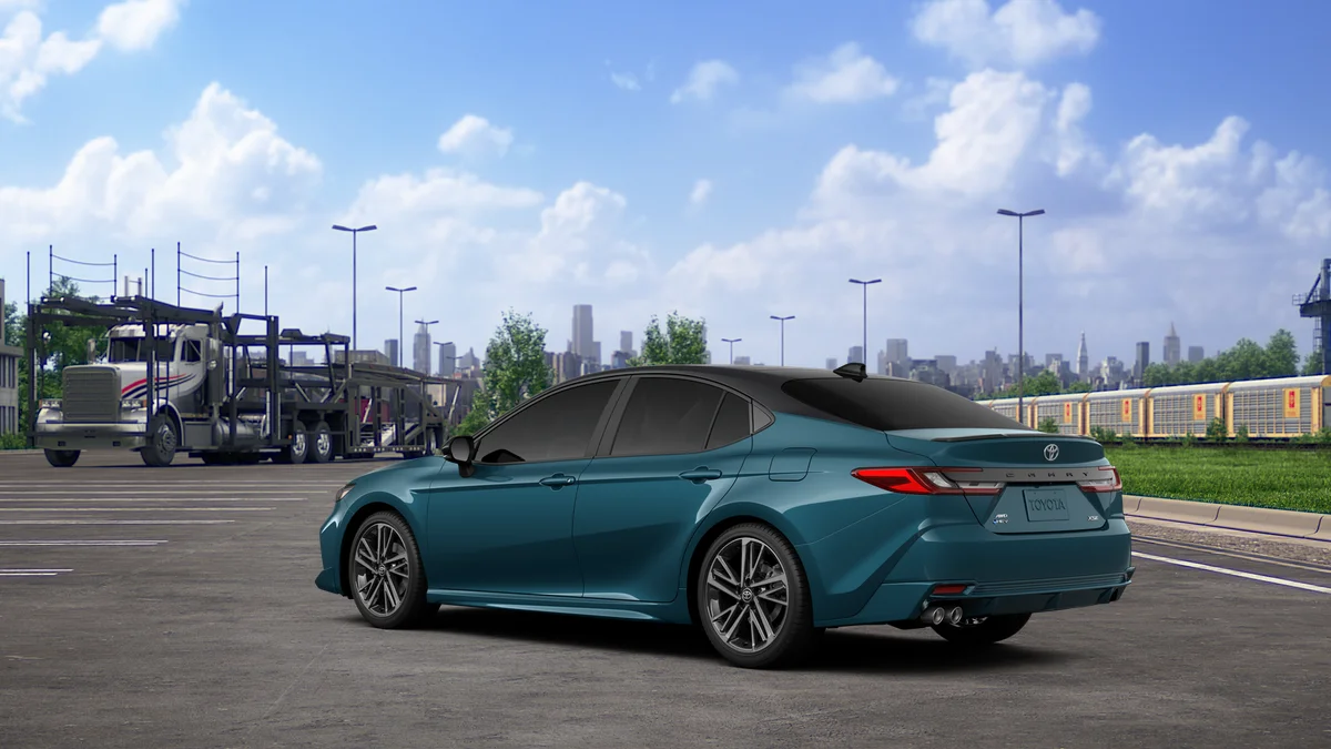 New 2026 Ocean Gem with Midnight Black Metallic roof Toyota XSE image 6